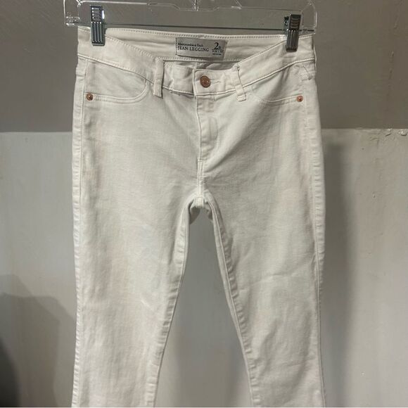 Abercrombie & Fitch White Jean Legging in White - Picture 7 of 7